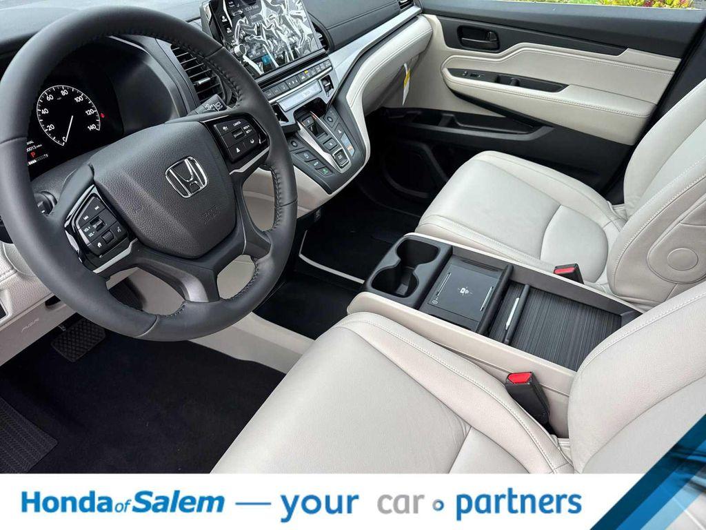new 2026 Honda Odyssey car, priced at $43,584