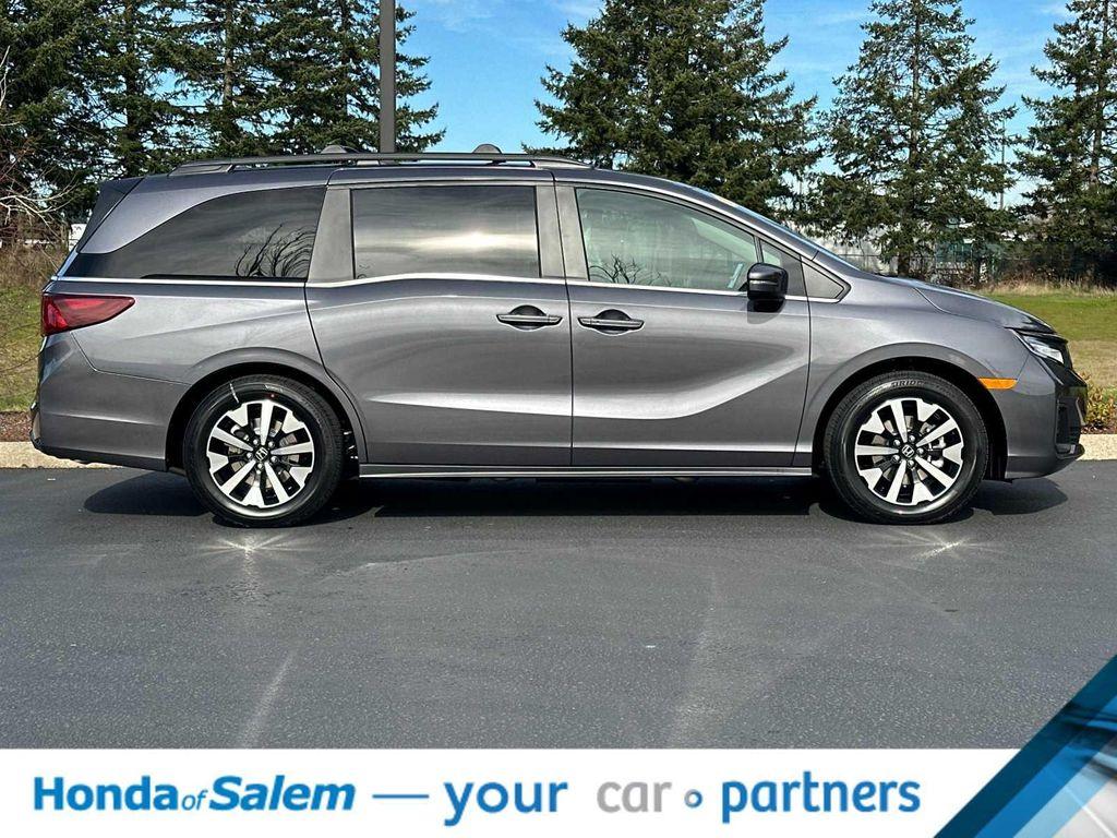 new 2026 Honda Odyssey car, priced at $43,584