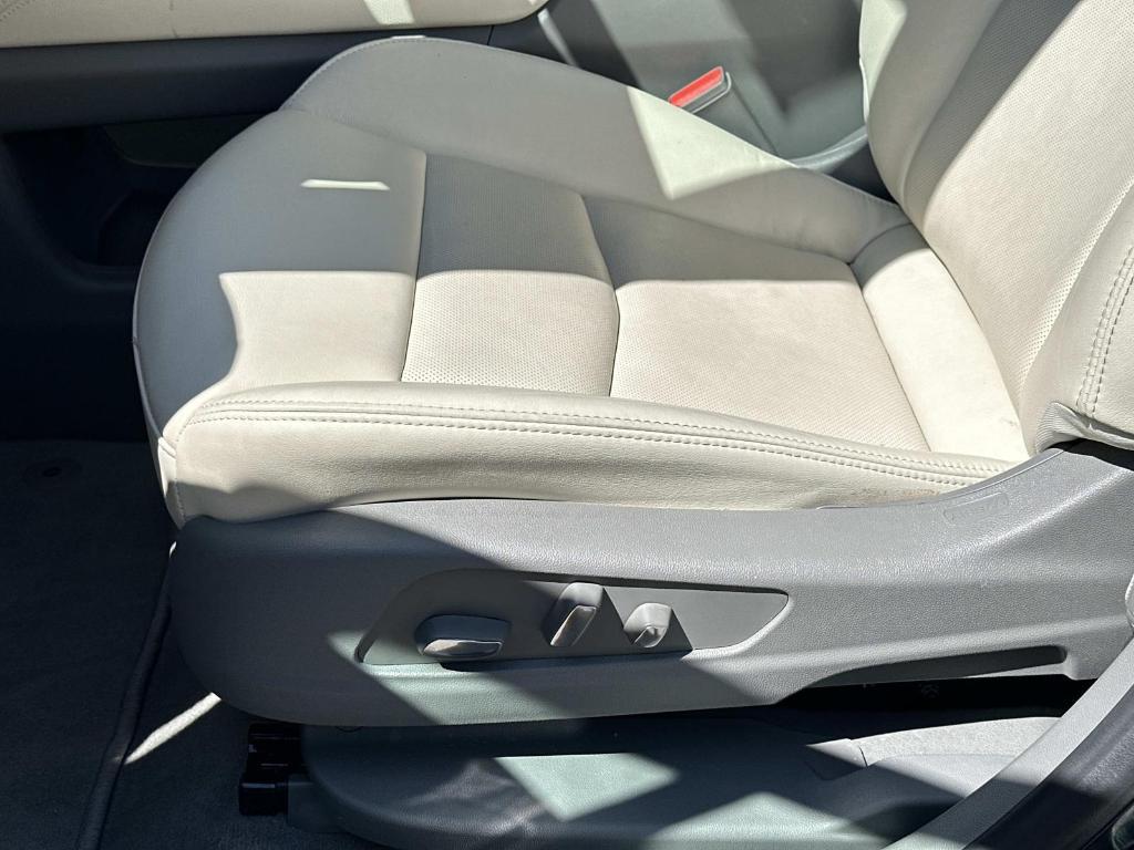 used 2024 Cadillac XT6 car, priced at $43,500
