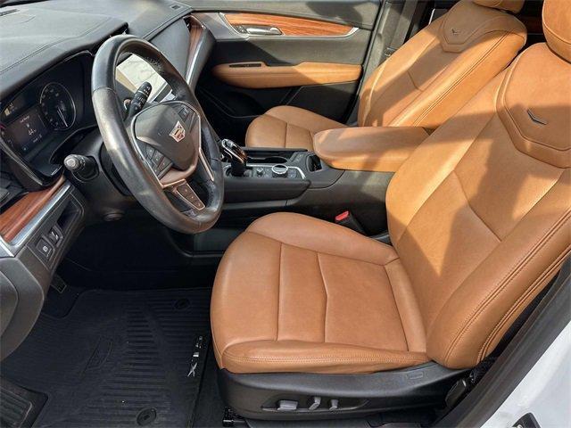 used 2023 Cadillac XT5 car, priced at $30,000