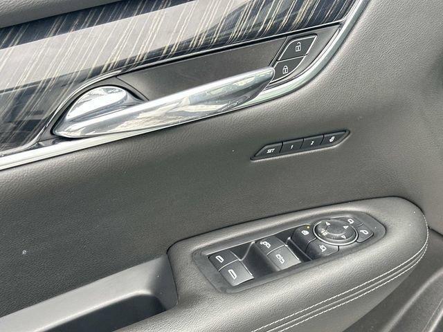 used 2022 Cadillac XT6 car, priced at $34,500