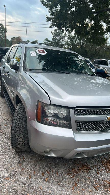 used 2013 Chevrolet Avalanche car, priced at $4,950