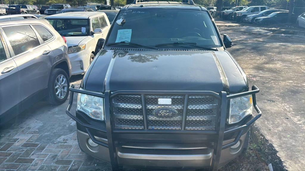 used 2013 Ford Expedition car, priced at $3,950