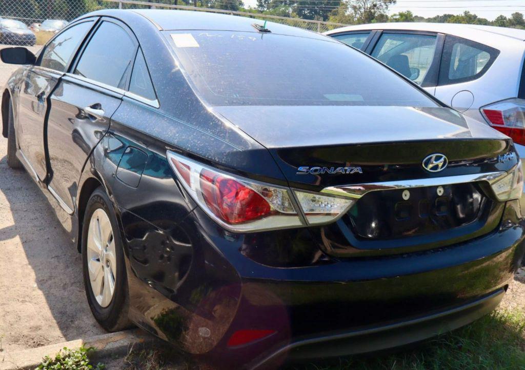 used 2015 Hyundai Sonata Hybrid car, priced at $4,350