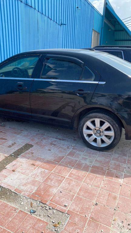 used 2009 Lincoln MKZ car, priced at $1,050