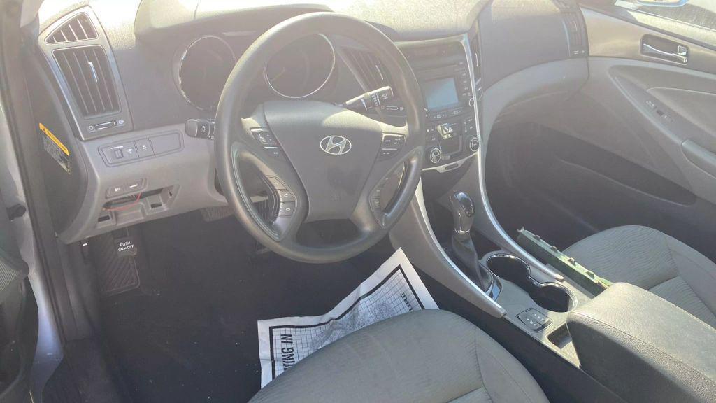 used 2015 Hyundai Sonata Hybrid car, priced at $2,800