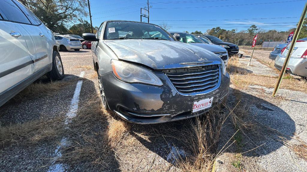 used 2013 Chrysler 200 car, priced at $2,600