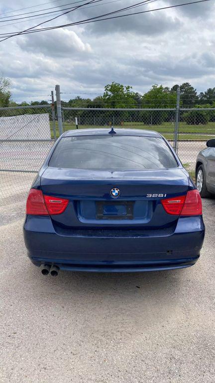 used 2011 BMW 328 car, priced at $2,950