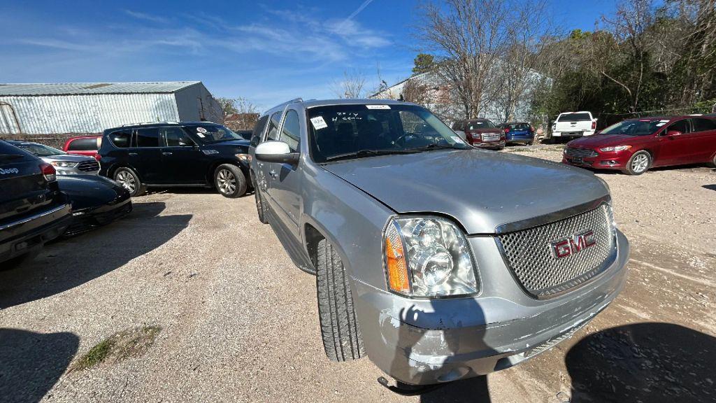used 2014 GMC Yukon XL car, priced at $5,950