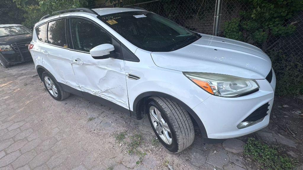 used 2014 Ford Escape car, priced at $2,950