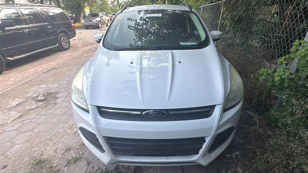 used 2014 Ford Escape car, priced at $2,950