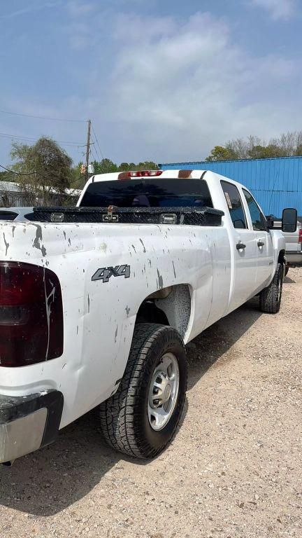 used 2013 Chevrolet Silverado 2500 car, priced at $4,400