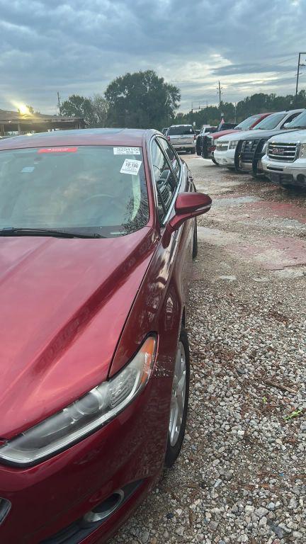 used 2013 Ford Fusion car, priced at $2,500