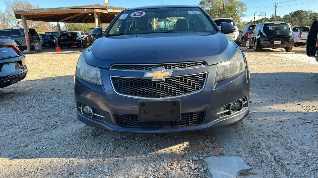 used 2013 Chevrolet Cruze car, priced at $2,500