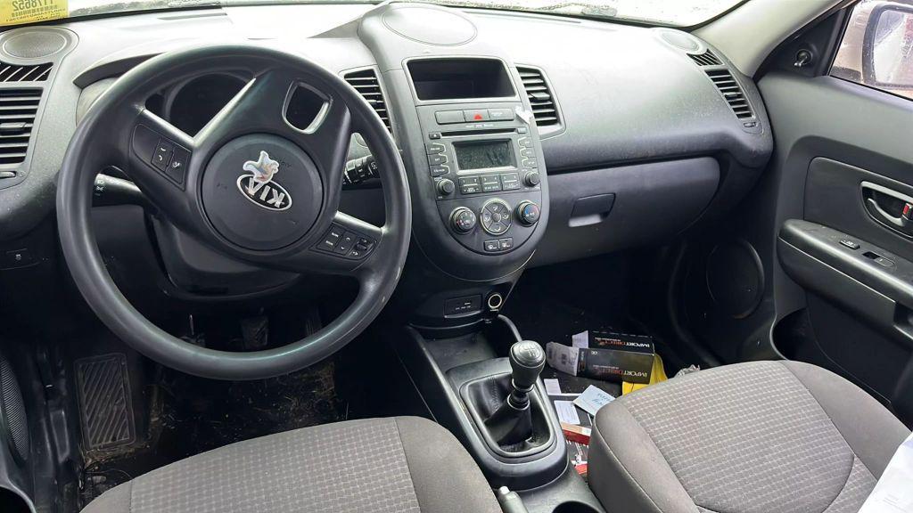 used 2013 Kia Soul car, priced at $2,950