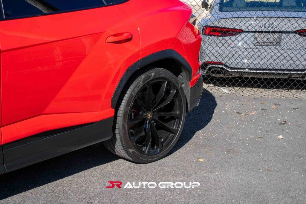 used 2019 Lamborghini Urus car, priced at $176,000