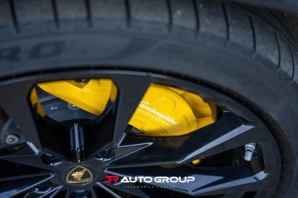 used 2019 Lamborghini Urus car, priced at $170,000