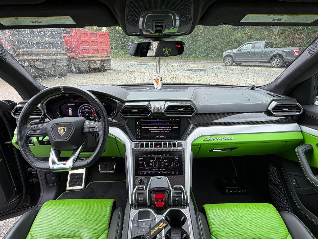 used 2019 Lamborghini Urus car, priced at $173,000