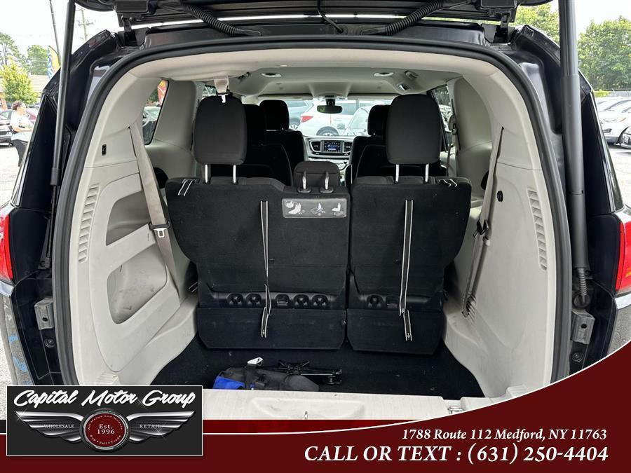 used 2020 Chrysler Pacifica car, priced at $9,977