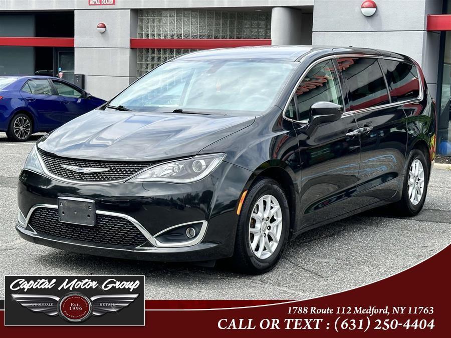 used 2020 Chrysler Pacifica car, priced at $9,977