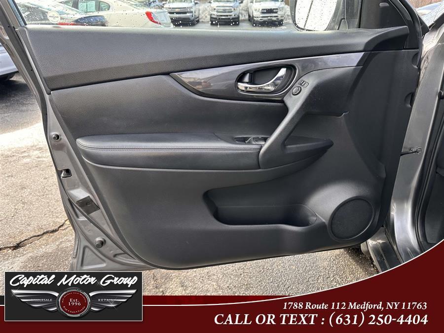 used 2018 Nissan Rogue car, priced at $10,977