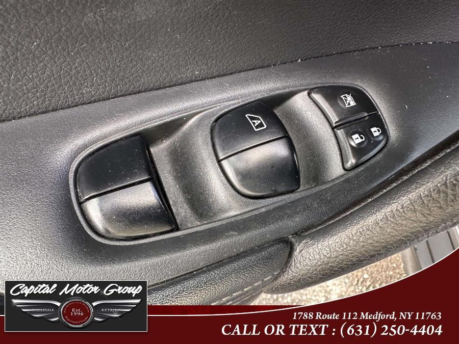 used 2018 Nissan Rogue car, priced at $10,977