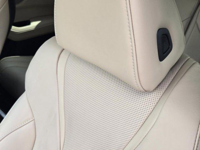 used 2024 Acura MDX car, priced at $38,999