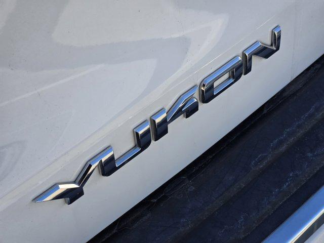 used 2017 GMC Yukon car, priced at $22,994