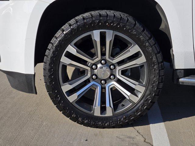 used 2017 GMC Yukon car, priced at $22,994