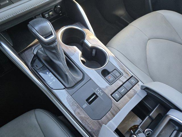 used 2020 Toyota Highlander car, priced at $28,992