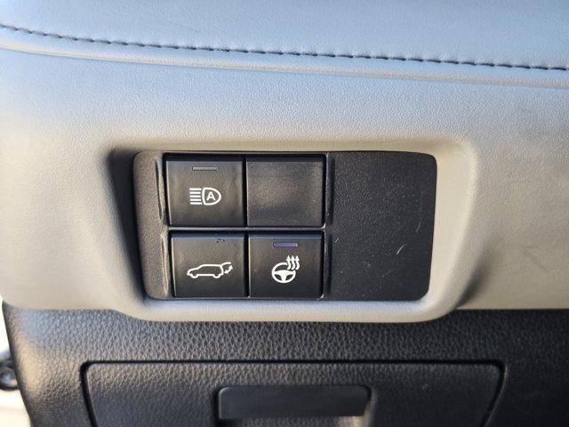 used 2020 Toyota Highlander car, priced at $28,992