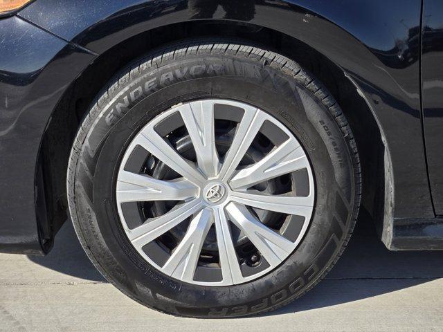 used 2020 Toyota Camry Hybrid car, priced at $17,991