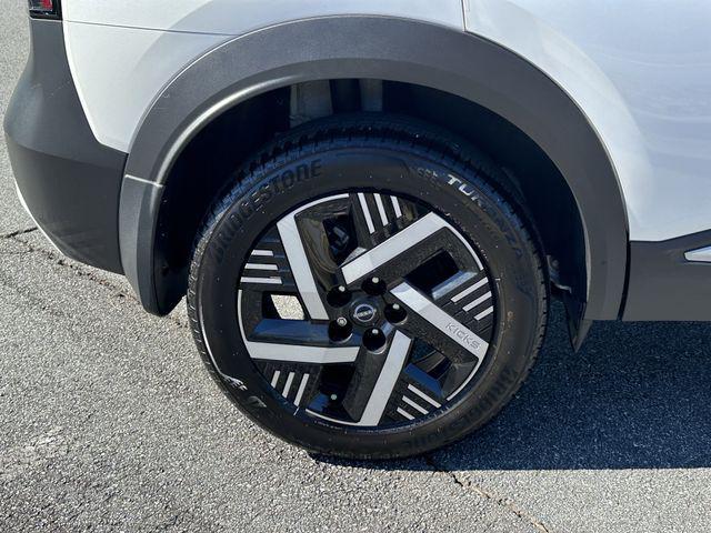 used 2025 Nissan Kicks car, priced at $23,217