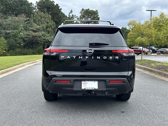 2025 Super Black Nissan Pathfinder