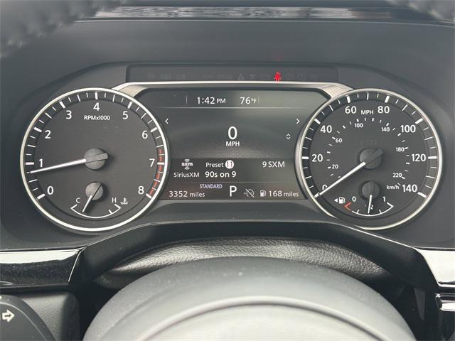 2025 Super Black Nissan Pathfinder