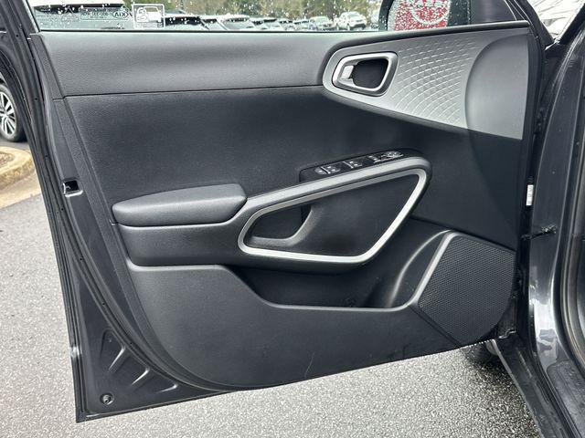 used 2022 Kia Soul car, priced at $15,302