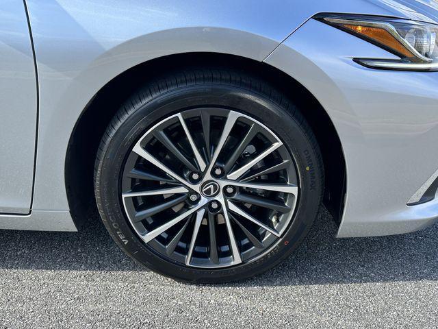 used 2024 Lexus ES 350 car, priced at $38,476