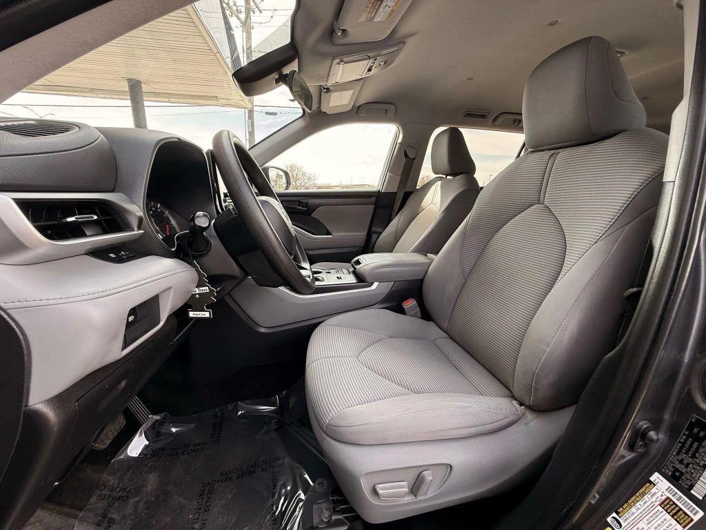 used 2021 Toyota Highlander car, priced at $22,888