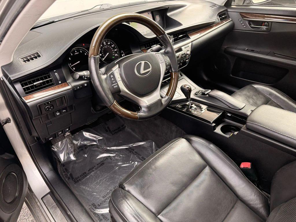 used 2015 Lexus ES 350 car, priced at $15,995