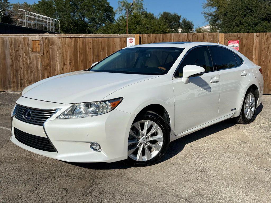 used 2014 Lexus ES 300h car, priced at $12,999