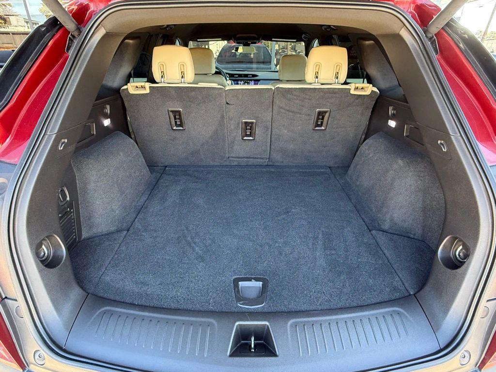 used 2017 Cadillac XT5 car, priced at $18,995