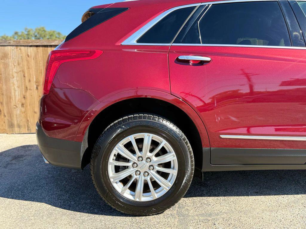 used 2017 Cadillac XT5 car, priced at $18,995