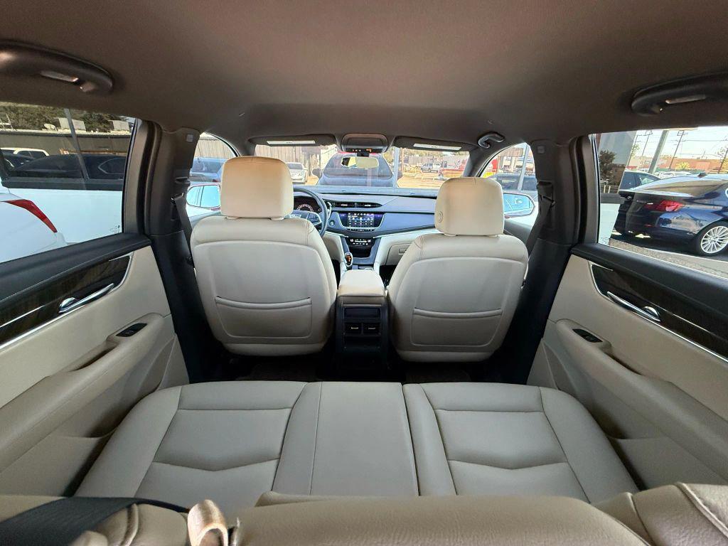 used 2017 Cadillac XT5 car, priced at $18,995