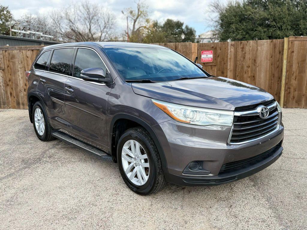 used 2015 Toyota Highlander car, priced at $13,888