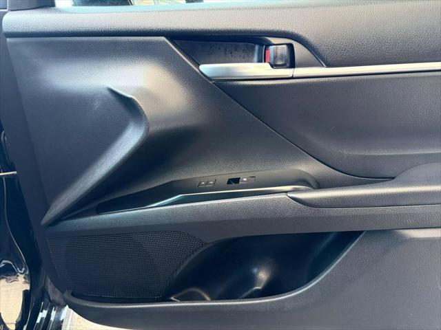2019 Midnight Black Metallic Toyota Camry