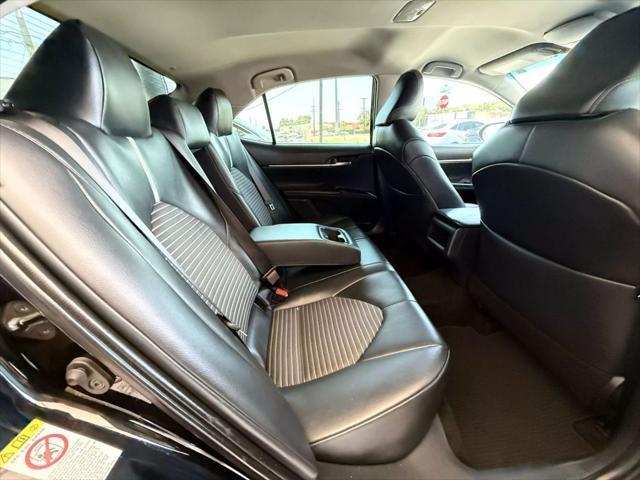 2019 Midnight Black Metallic Toyota Camry