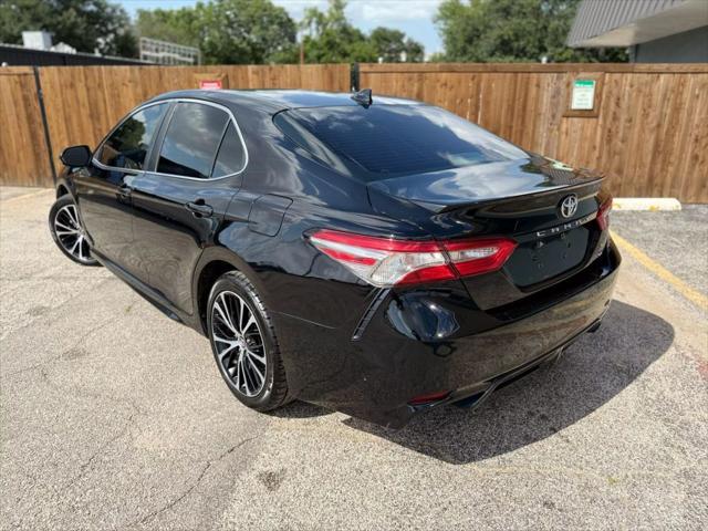 2019 Midnight Black Metallic Toyota Camry