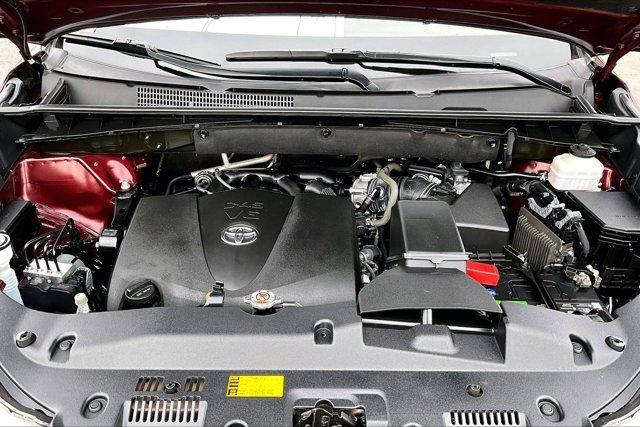 used 2019 Toyota Highlander car, priced at $23,316