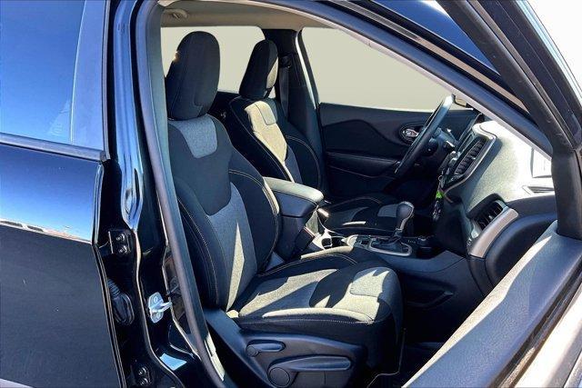 used 2014 Jeep Cherokee car, priced at $8,782