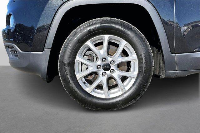 used 2014 Jeep Cherokee car, priced at $8,782